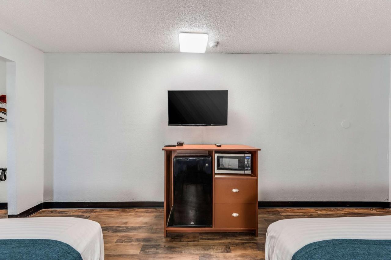 Motel 6-Tupelo, Ms - Downtown Buitenkant foto